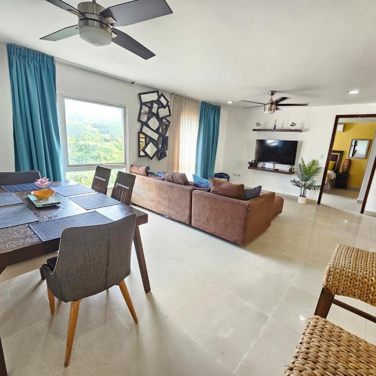 Apartment 5 min walking to the beach at Paraíso - Two-Bedroom Apartment with Terrace - 57