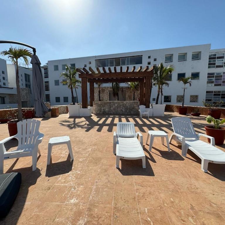 Apartment 5 min walking to the beach at Paraíso - Two-Bedroom Apartment with Terrace - 60