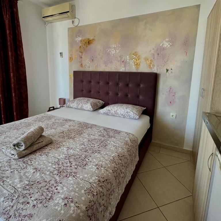 Cobi Apartments - Long Beach - Studio with Balcony - 4