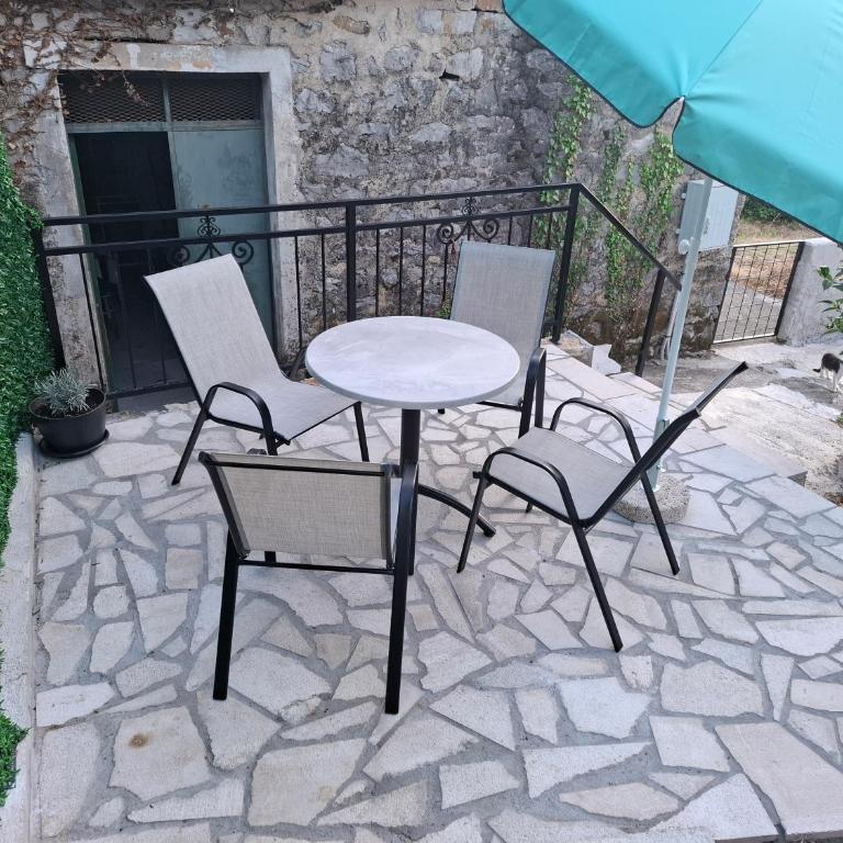 Gallery Stone House - One-Bedroom Apartment - 7