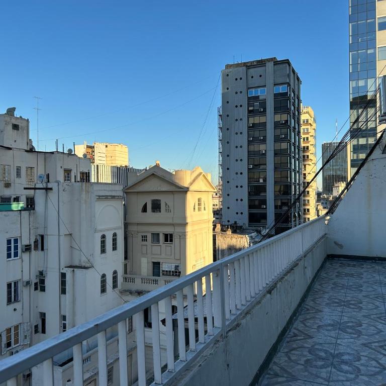 Tower Apartment Maipu - Two-Bedroom Apartment with Balcony - 2