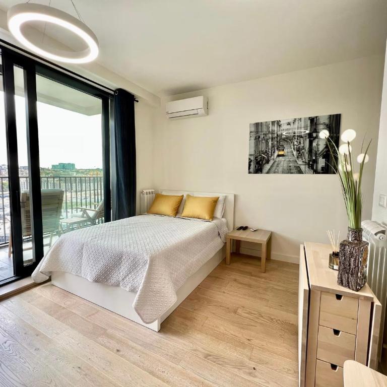 BW Studio Metropolitan - One-Bedroom Apartment - 5