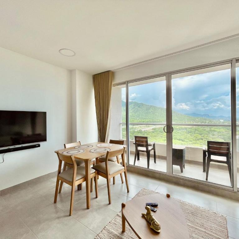 Apartamentos Santa Marina by C - HOST - Apartamento Superior de 2 dormitorios - 3