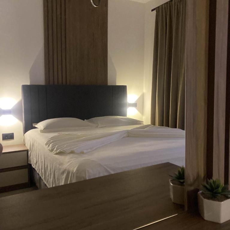 Casa Gazi - Deluks Dvokrevetna Soba sa Bračnim Krevetom - 1