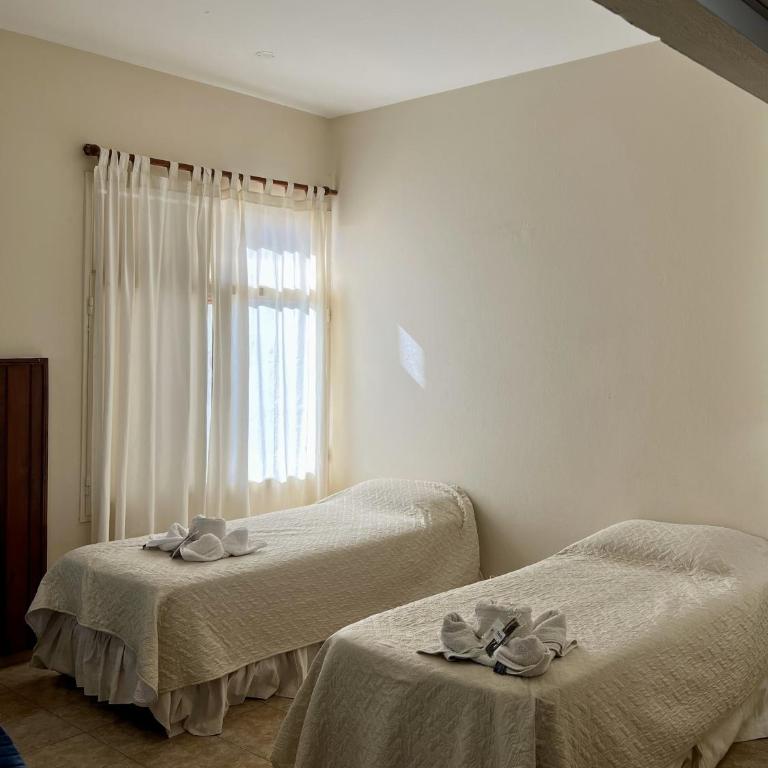 Hotel ACA Chilecito - Habitación Doble con baño privado - 2 camas - 3