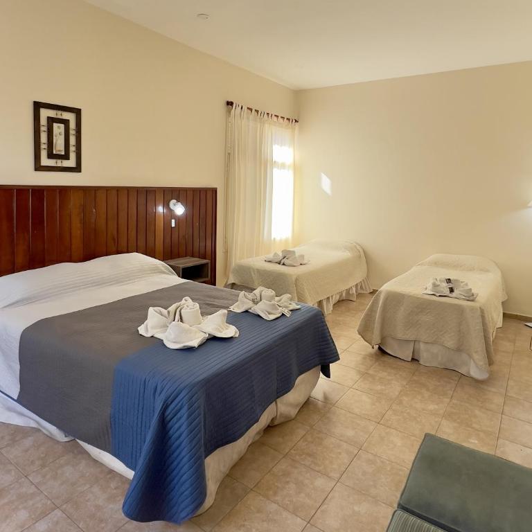 Hotel ACA Chilecito - Habitación cuádruple - 3