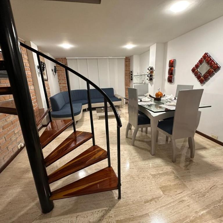 Beautiful Duplex Apartment in Cali - Three-Bedroom Apartment - 4