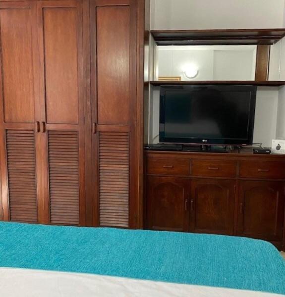 Beautiful Duplex Apartment in Cali - Three-Bedroom Apartment - 38