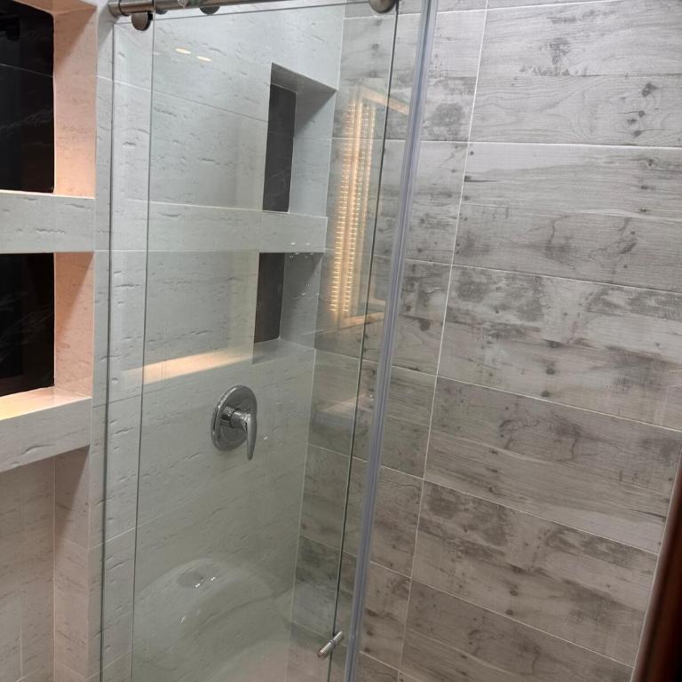 Beautiful Duplex Apartment in Cali - Three-Bedroom Apartment - 51