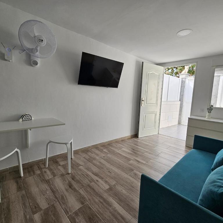 El Caramelito 2 Estudio con cama abatible - One-Bedroom Apartment - 54