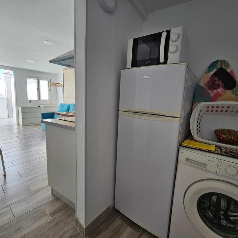El Caramelito 2 Estudio con cama abatible - One-Bedroom Apartment - 76