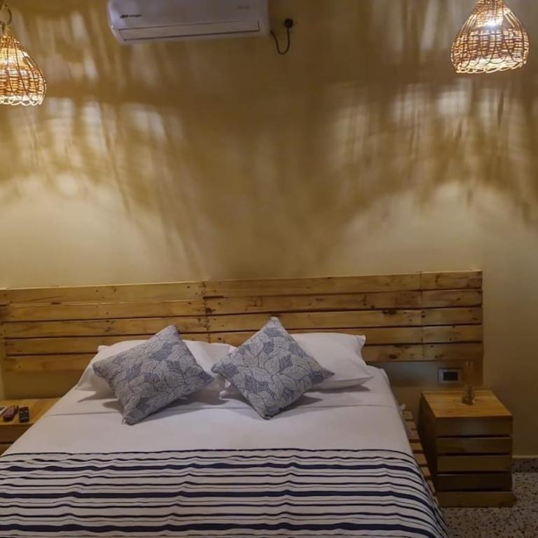 Casa Patio de Torices, Near City Center - Five-Bedroom House - 11