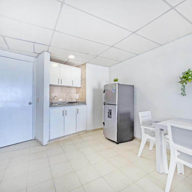 Riviera Summer - Apartamento con balcón - One-Bedroom Apartment - 8