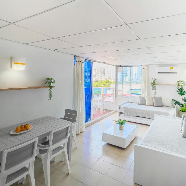 Riviera Summer - Apartamento con balcón - One-Bedroom Apartment - 3
