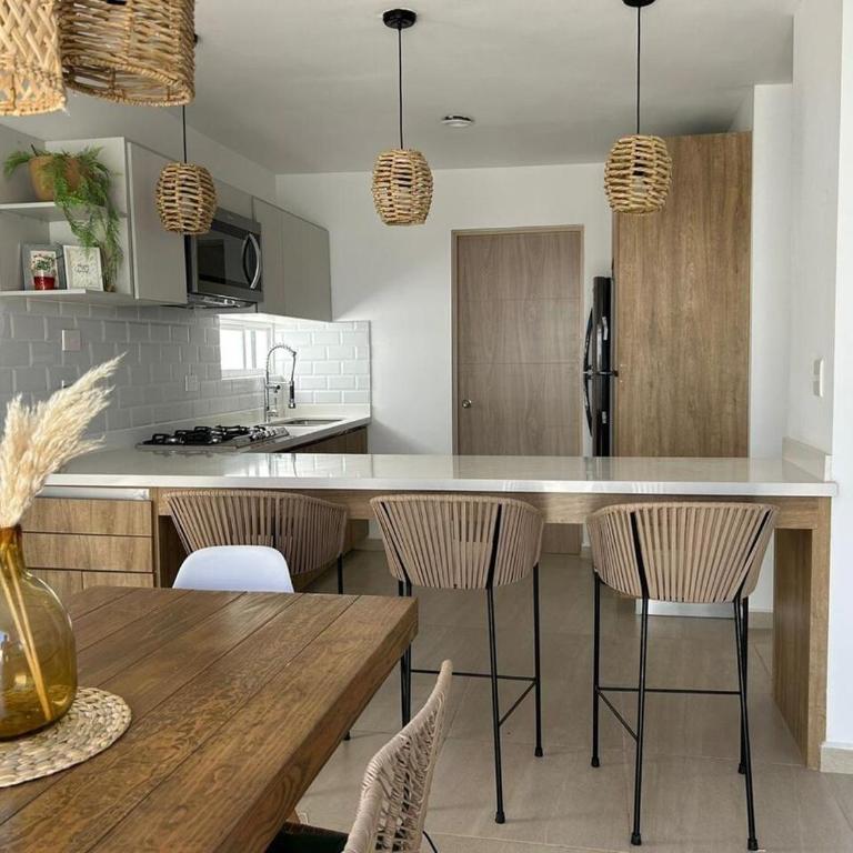 Casa Las Palmas - Three-Bedroom Home - 2