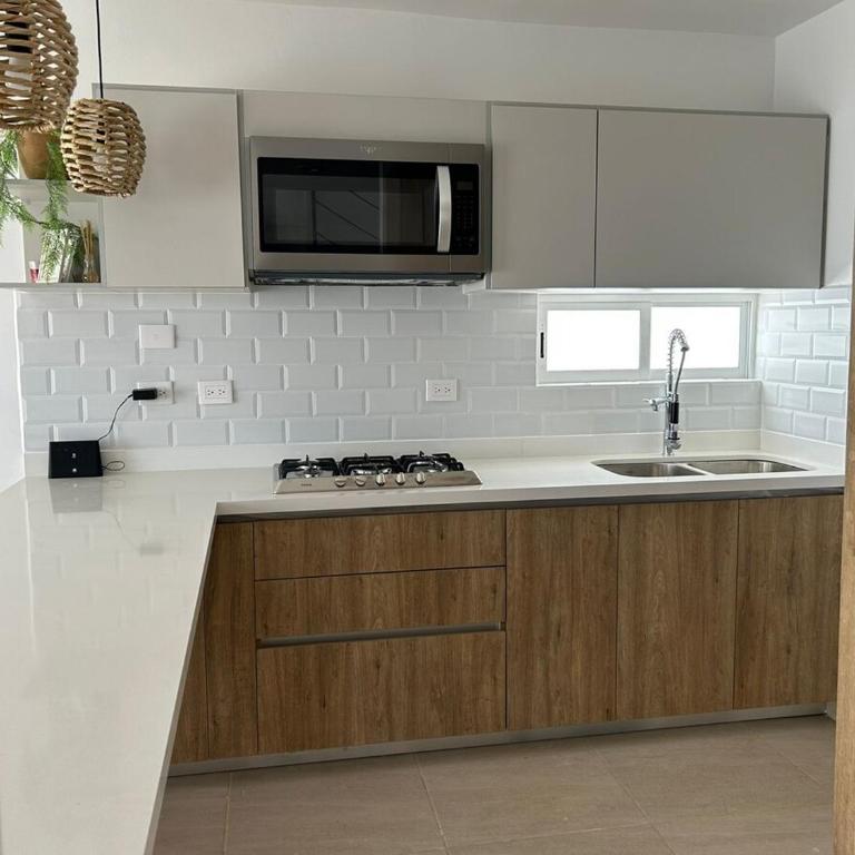 Casa Las Palmas - Three-Bedroom Home - 9