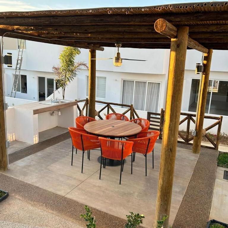Casa Las Palmas - Three-Bedroom Home - 12