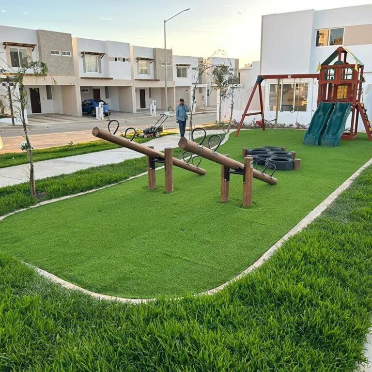 Casa Las Palmas - Three-Bedroom Home - 22