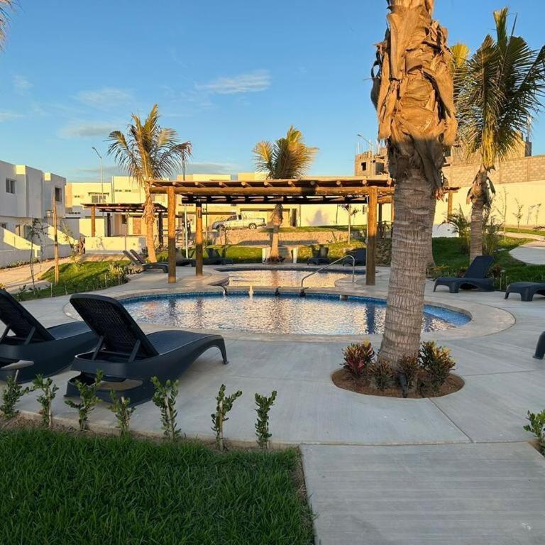 Casa Las Palmas - Three-Bedroom Home - 1
