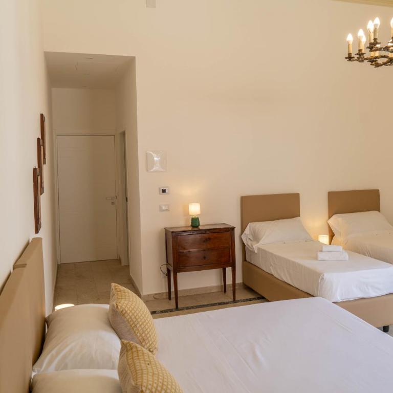 Domus Lavica by Sicily in Home - Quadruple Room with Terrace - 5
