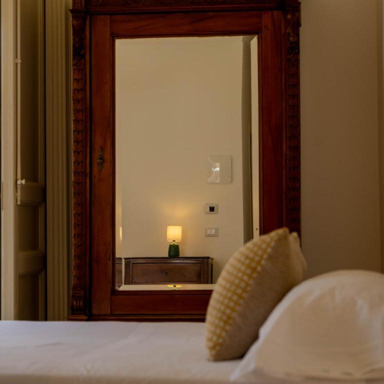 Domus Lavica by Sicily in Home - Quadruple Room with Terrace - 17