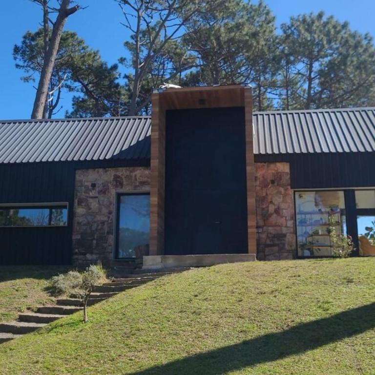 Dream house in San Rafael - Three-Bedroom House - 10