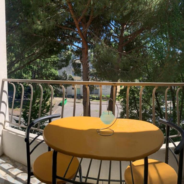 Joli T3 proche centre Avignon - Appartement 2 Chambres - 4