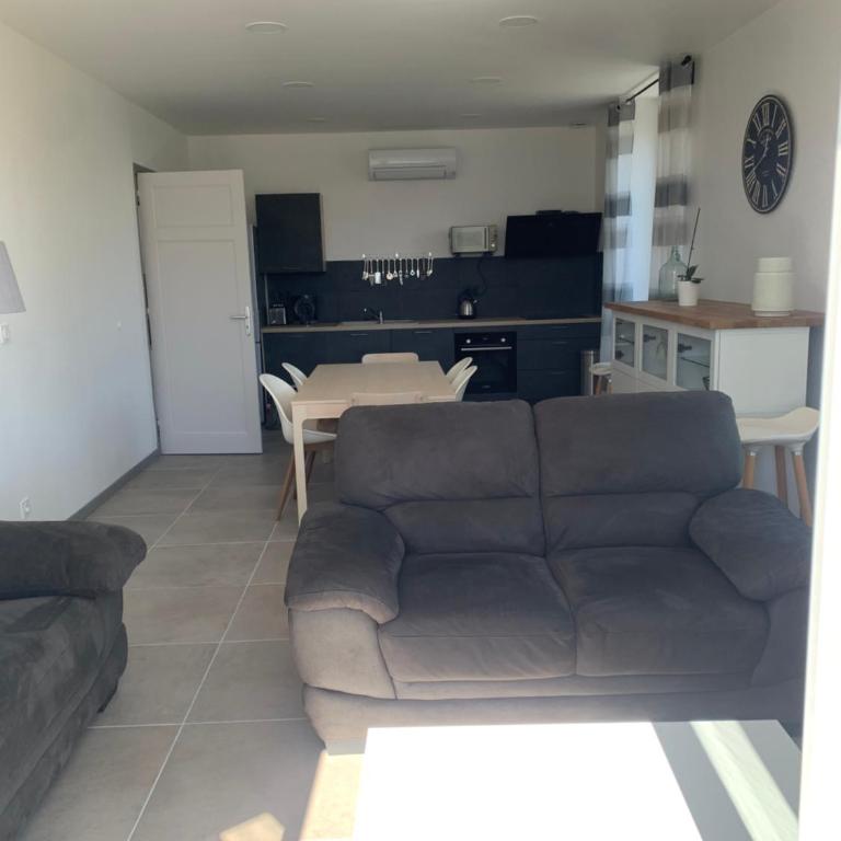 Les LILAS - Appartement 3 Chambres avec Vue - 12