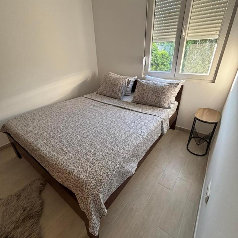 Zemun ES stan na dan - One-Bedroom Apartment - 11