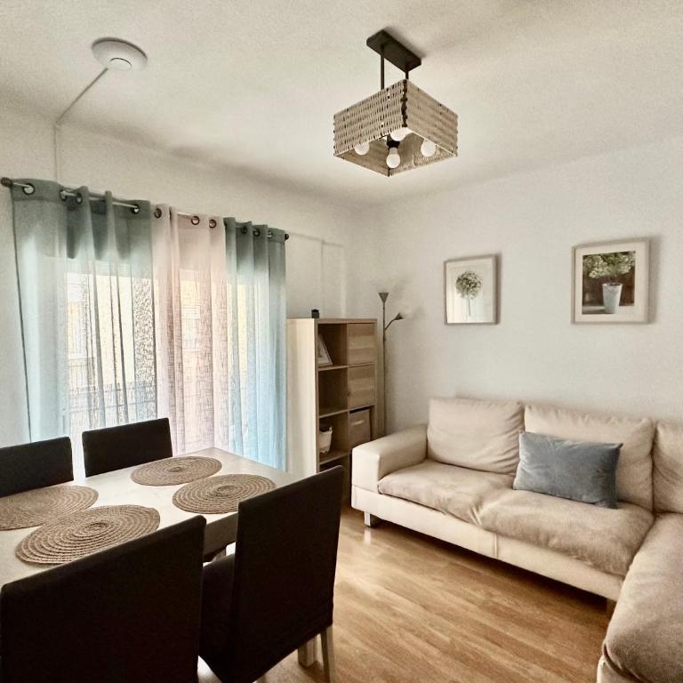 Acogedor piso Granada centro - Three-Bedroom Apartment - 9