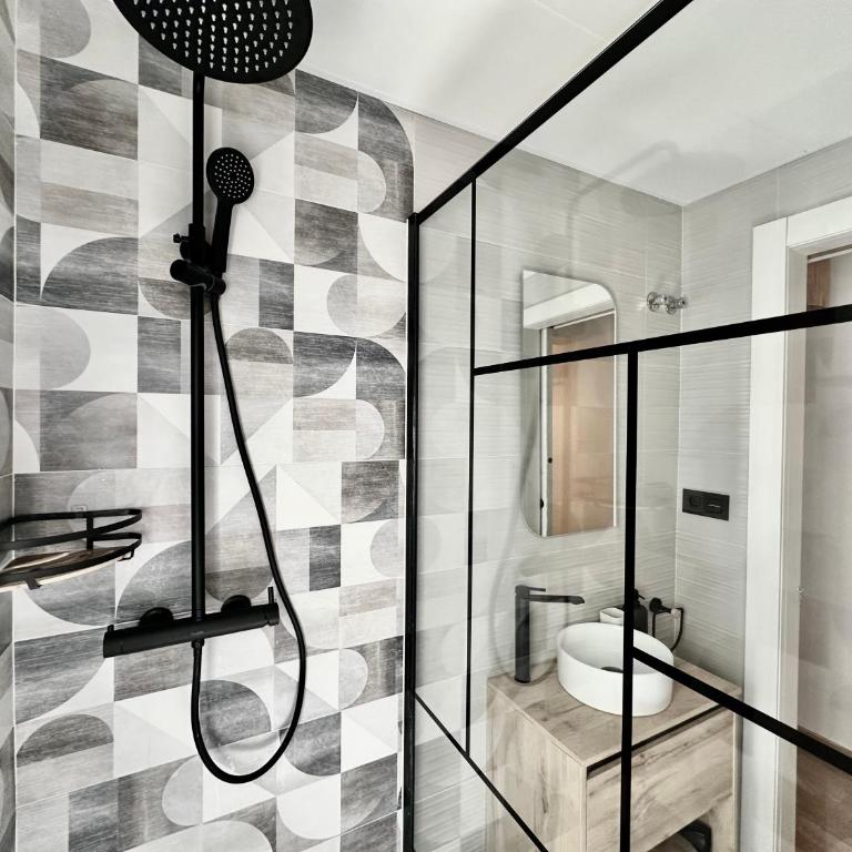 Acogedor piso Granada centro - Three-Bedroom Apartment - 21