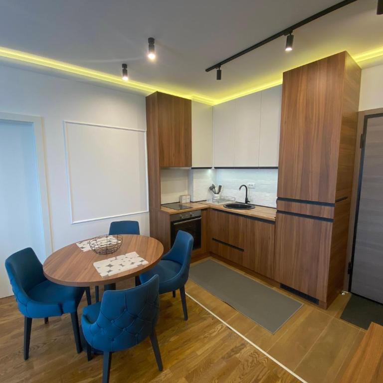 Omorika Lux - Two-Bedroom Apartment - 12