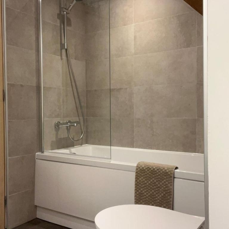 Mountain Gite Jasper for Cycle and Ski - 7 people - Appartement 3 Chambres - 13