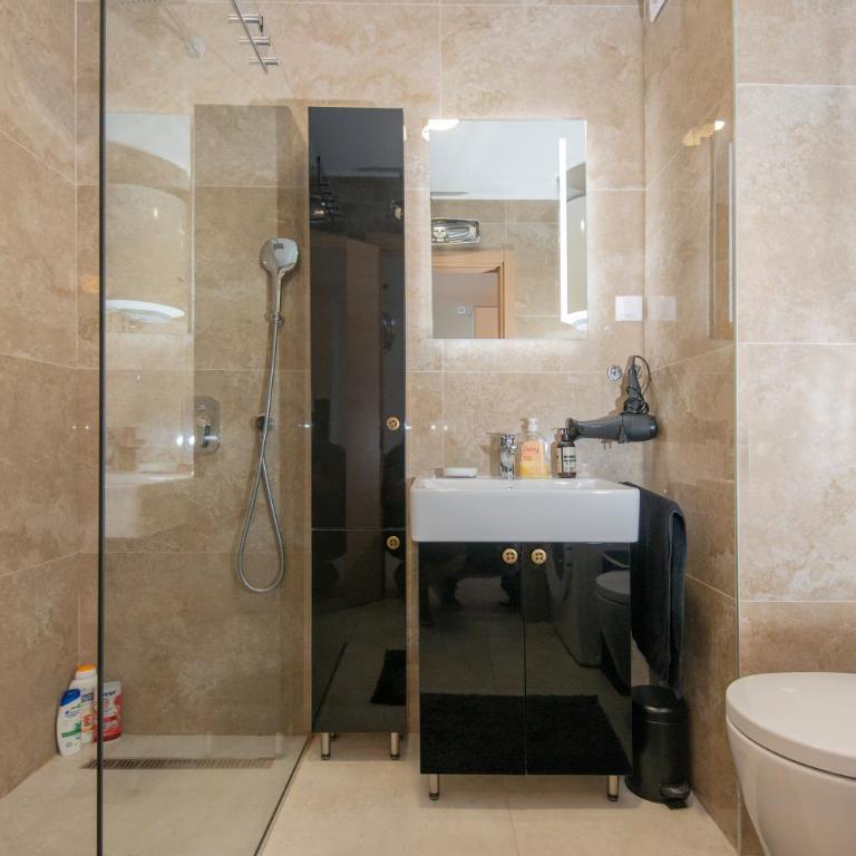 Lovely onebedroom Becici - Apartman sa 1 Spavaćom Sobom - 3