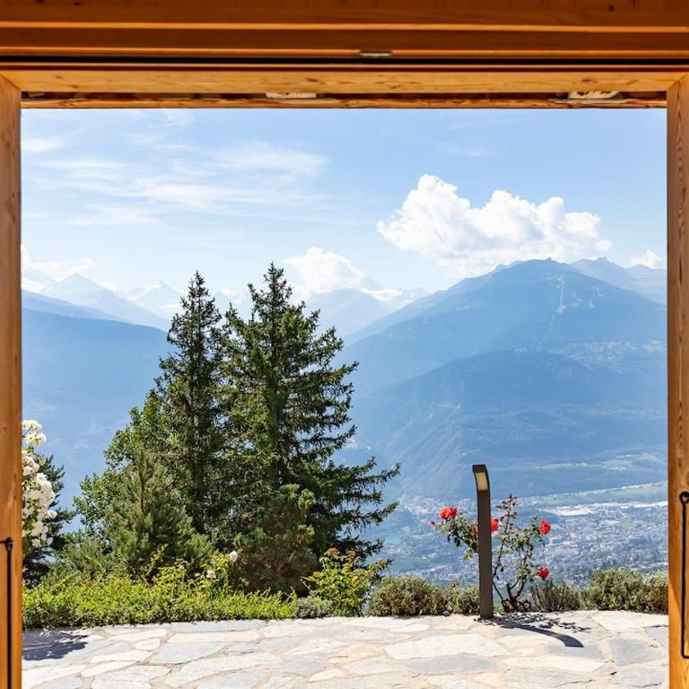 Quiet cottage with extraordinary view - Villa - 8