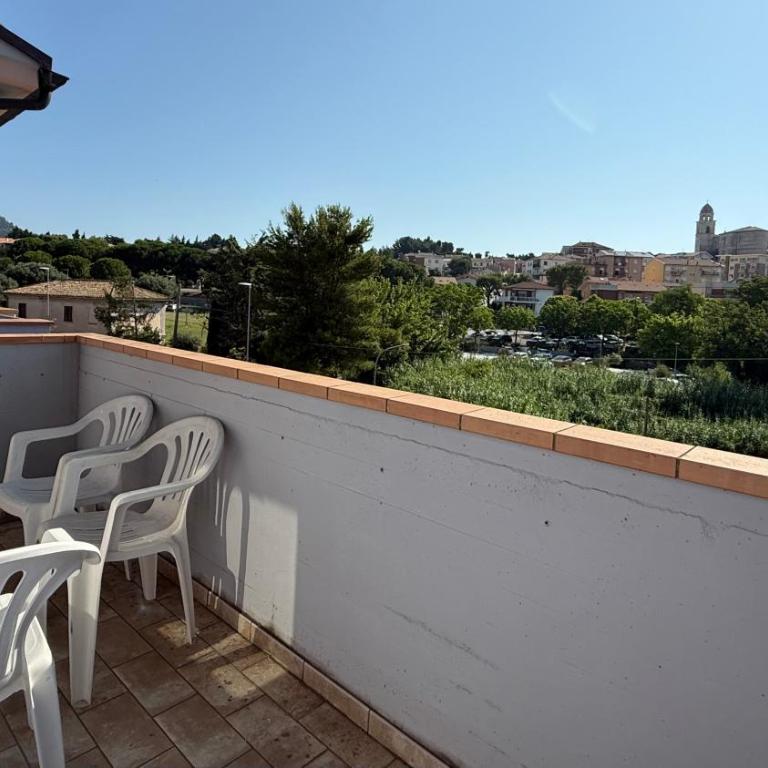 S355 - Sirolo, ampio trilocale con terrazzo e posto auto - Two-Bedroom Apartment - 8