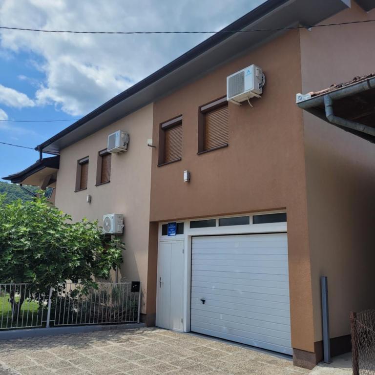 Apartman View Una - Three-Bedroom House - 5