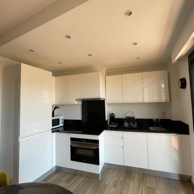 2 pièces vue sur le Suquet - Apartment mit 1 Schlafzimmer - 10