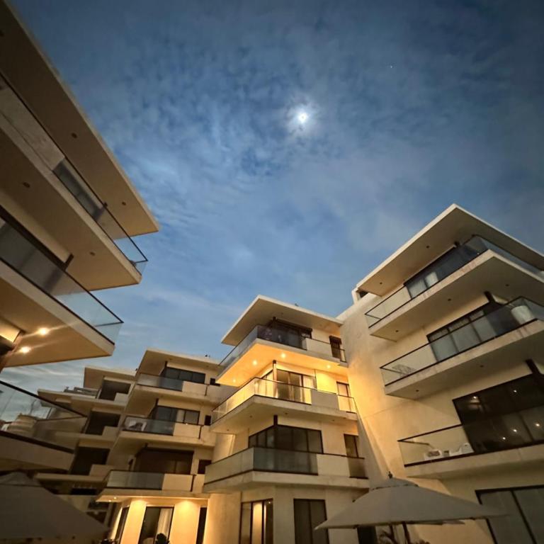 New beachfront apartment! - Two-Bedroom Apartment - 5