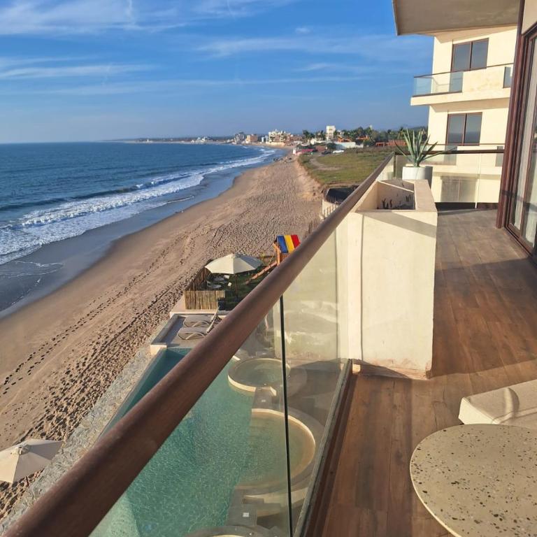 New beachfront apartment! - Two-Bedroom Apartment - 27