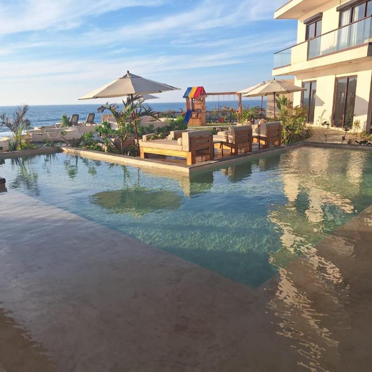 New beachfront apartment! - Two-Bedroom Apartment - 37