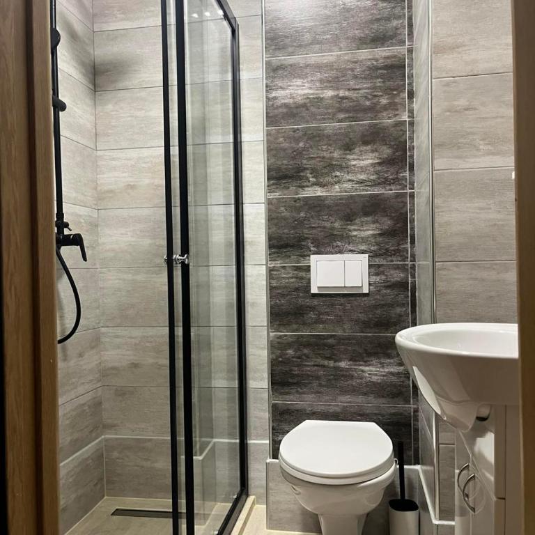Udoban,luksuzno opremljen stan u Budvi - Apartman sa 2 Spavaće Sobe - 3
