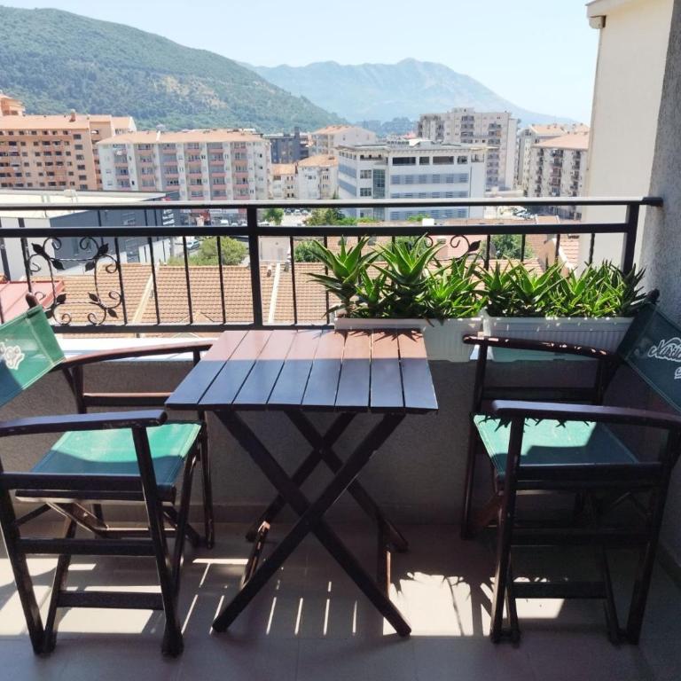 Udoban,luksuzno opremljen stan u Budvi - Apartman sa 2 Spavaće Sobe - 11