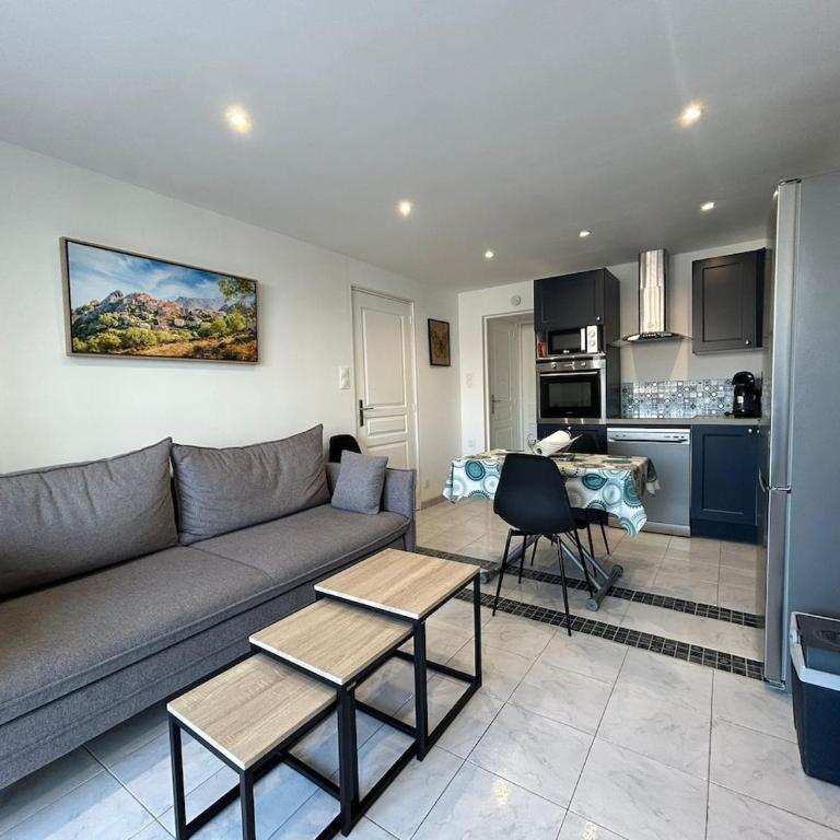 Le Montille - Appartement face au Port - Climatisation et Wifi - Appartement 2 Chambres avec Terrasse - 4