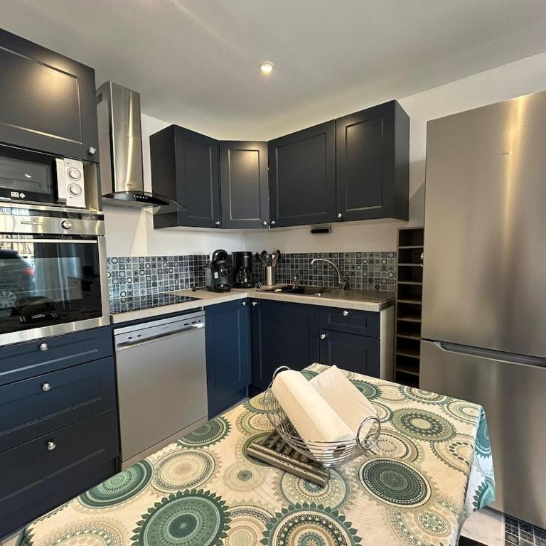 Le Montille - Appartement face au Port - Climatisation et Wifi - Appartement 2 Chambres avec Terrasse - 5