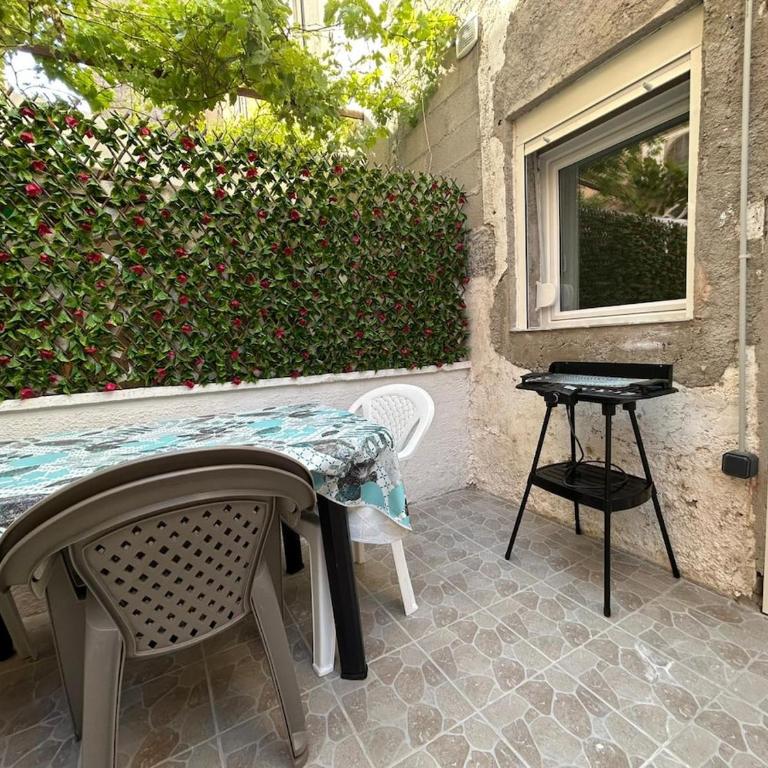 Le Montille - Appartement face au Port - Climatisation et Wifi - Appartement 2 Chambres avec Terrasse - 10