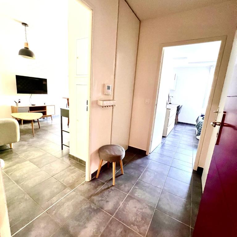 2-room apartment, bright balcony - Appartement 1 Chambre - 11