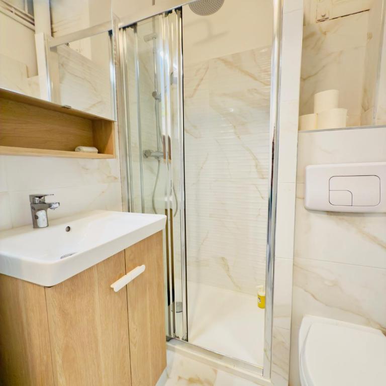 Petit Bijou 2 Pers Centrale WiFI - Appartement 1 Chambre - 22