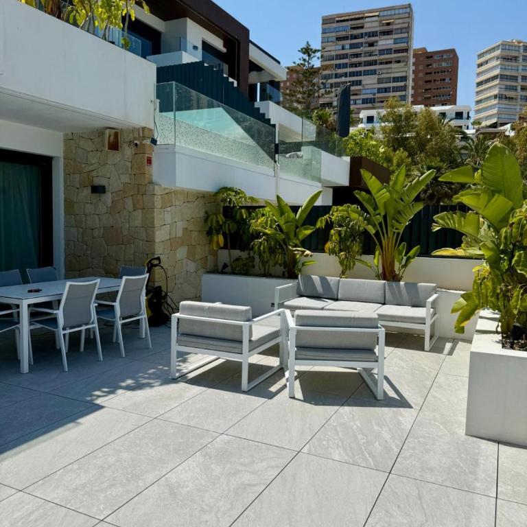 Luxury Beachfront Villa with Private Pool by Leo Apartments - Villa de 3 dormitorios - 2