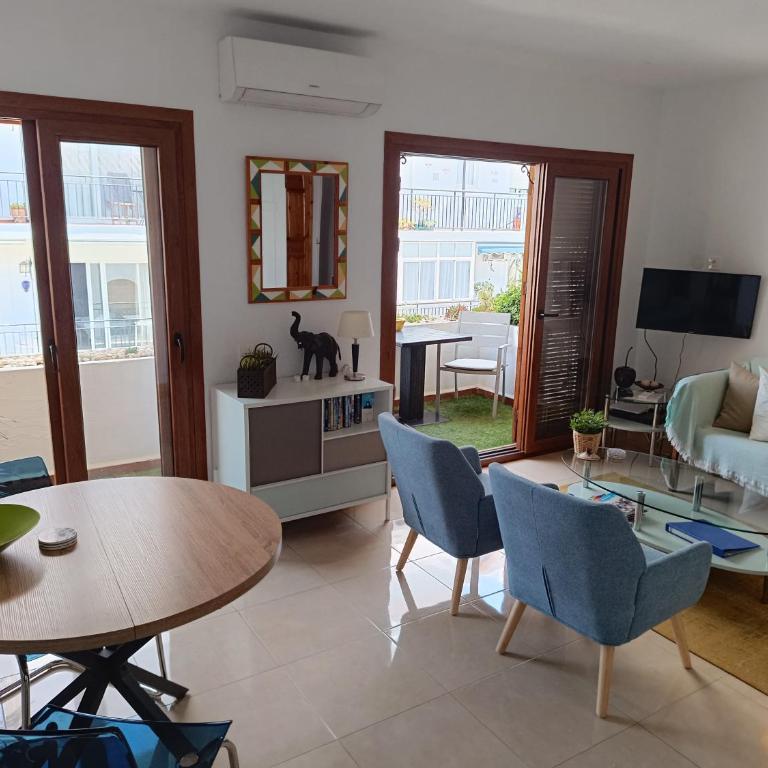carabeo perla POOL CENTRO - Two-Bedroom Apartment - 6